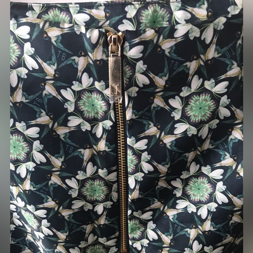 NWT Ted Baker mini skirt SZ 4 - Picture 8 of 9